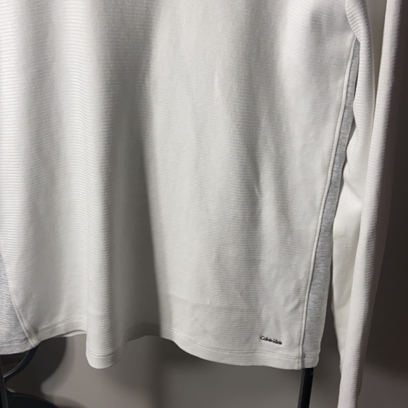 Calvin Klein top - Picture 3 of 11